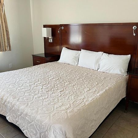 Sand Pebble Motor Lodge 포인트 플레전트 비치 외부 사진