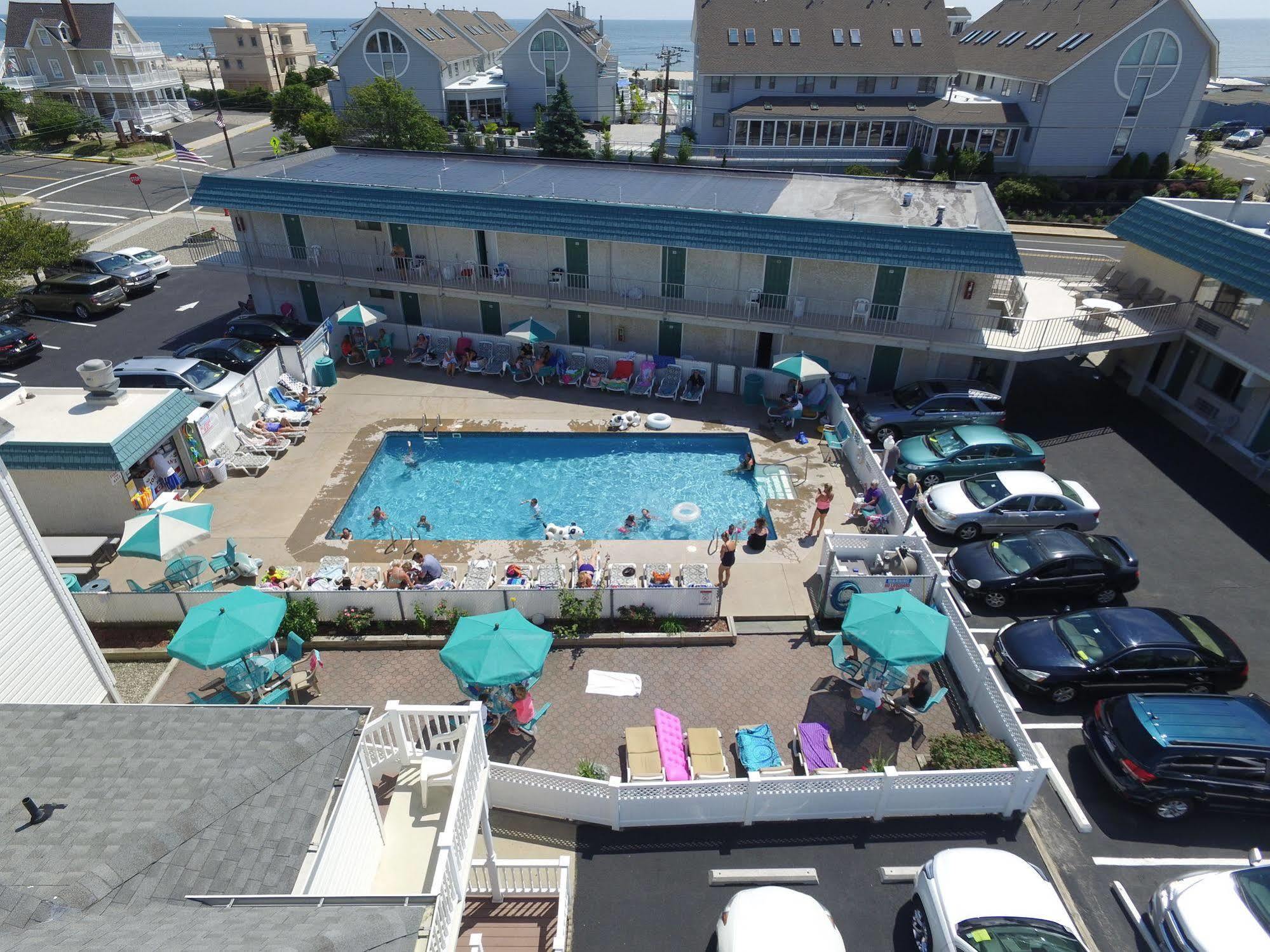 Sand Pebble Motor Lodge 포인트 플레전트 비치 외부 사진